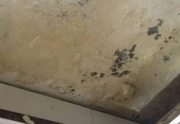 昌邑阳台漏水维修公司分享下昌邑卫生间渗水维修需要注意哪些问题。